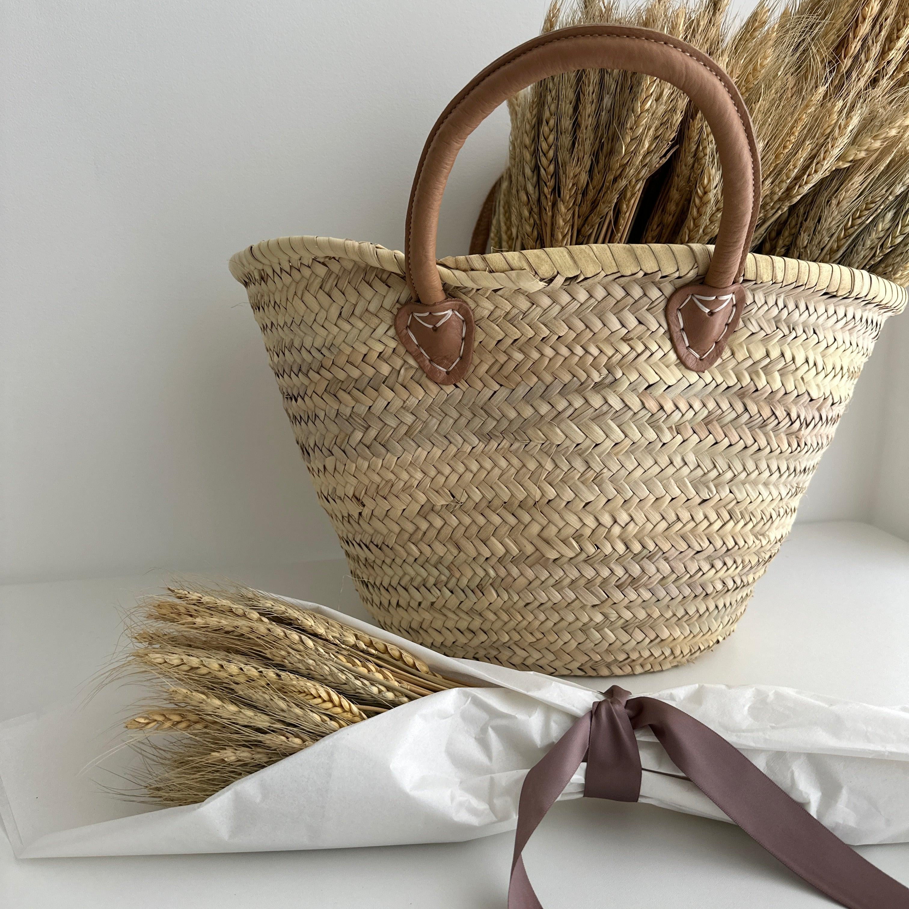 Bundle of 100 natural dried wheat stems in golden tones with soft sage undertones, 16 inches long, for autumn vase and mantel decor